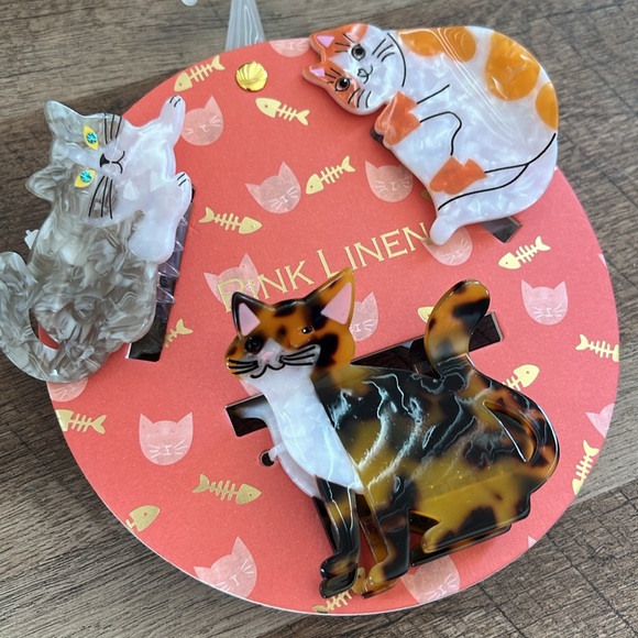 ⚠️‼️SOLD‼️⚠️Pink Linen Cat Kitty Hair Clips - Picture 3 of 4
